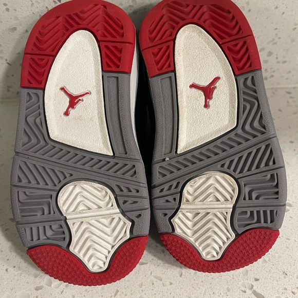 Jordan 4 - Picture 4 of 4
